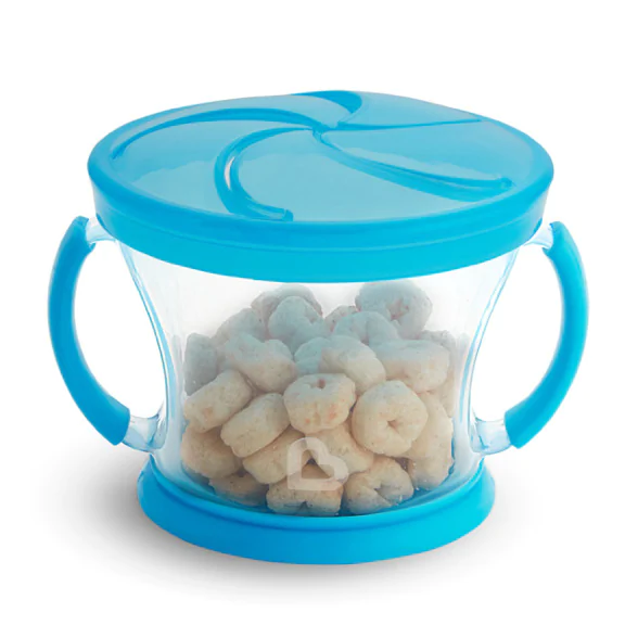 Munchkin 2 Piece Snack Catcher Container Cup, 9 Ounces, Blue/Green